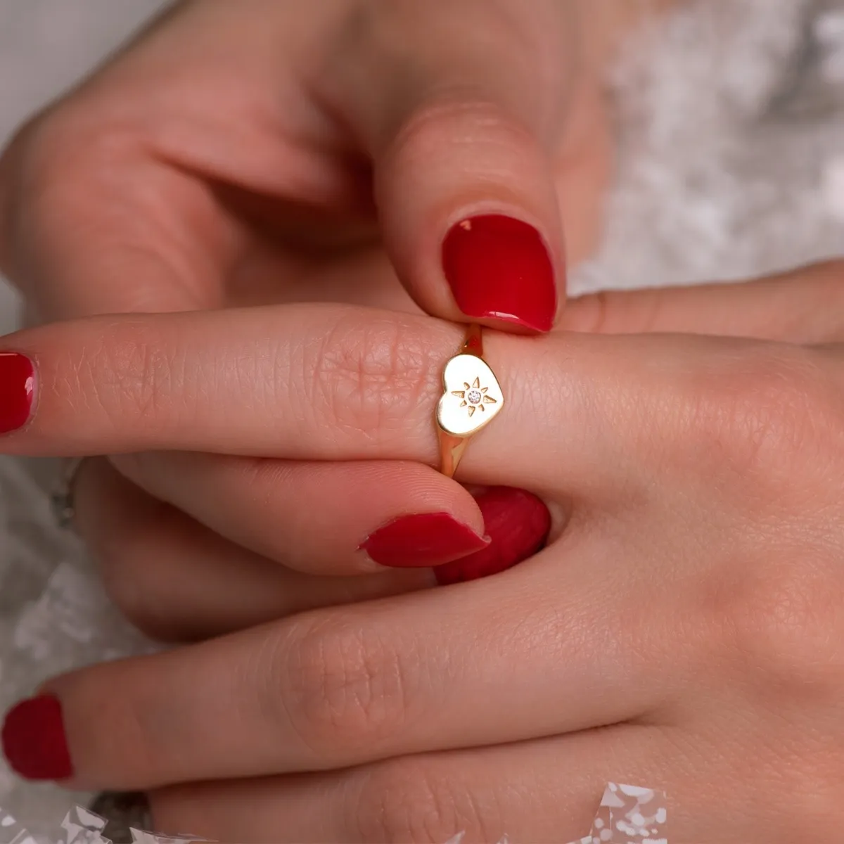 Anillo Oro Sello Mujer Corazón