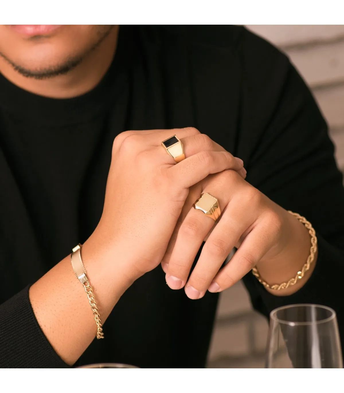 Anillo Sello Guido Oro Amarillo 18K Piedra Ónix