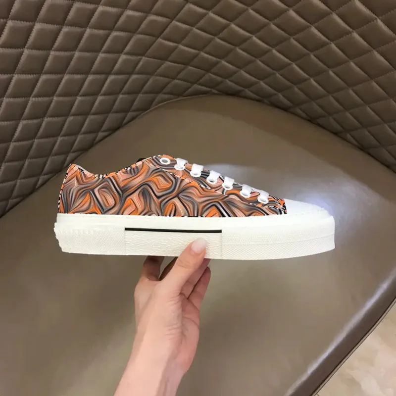 Zapatillas de deporte a cuadros de otoño e invierno, zapatos de lona italianos, zapatos Vintage a rayas, suela de goma a cuadros